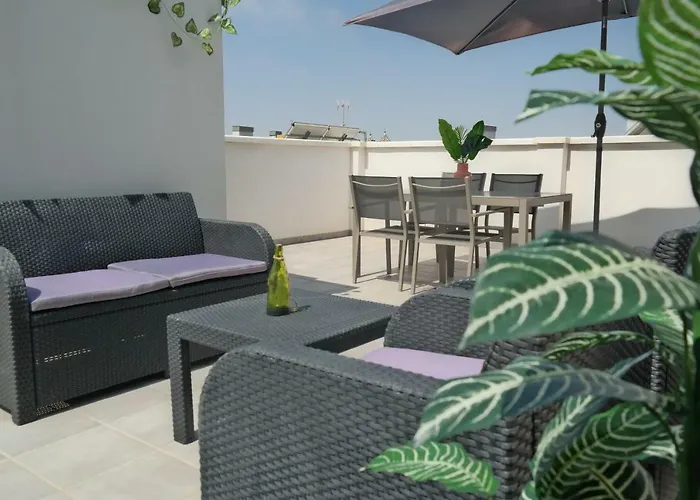 Penthouse Apartment & Pool Malaga Center
